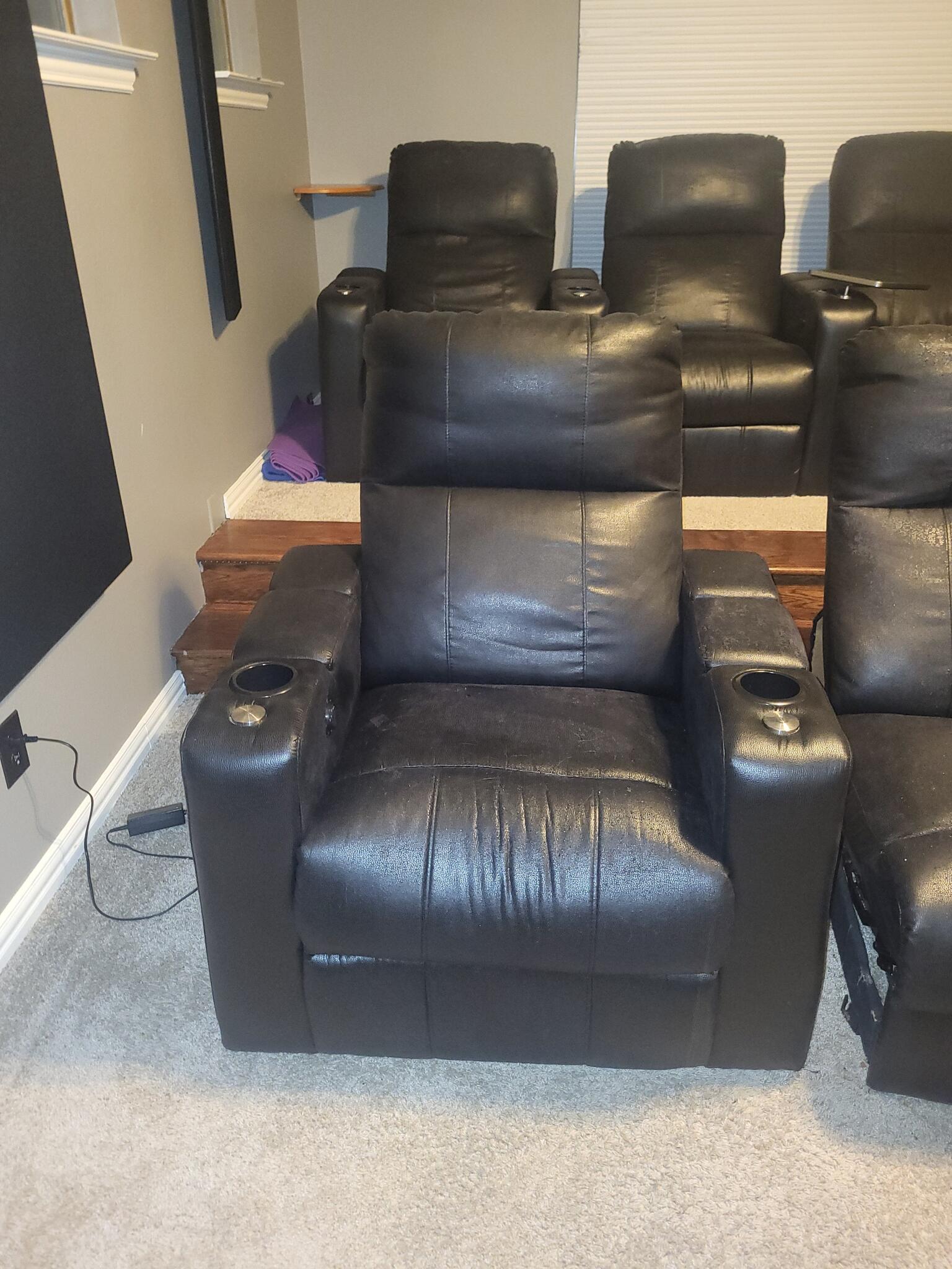 Theaters Style Black Recliners for Free in Fort Worth, TX For Sale