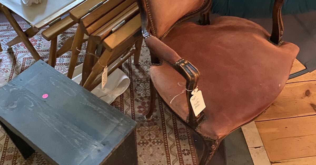 Yard and Furniture Sale TODAY! for 1 in Wayzata, MN For Sale & Free — Nextdoor