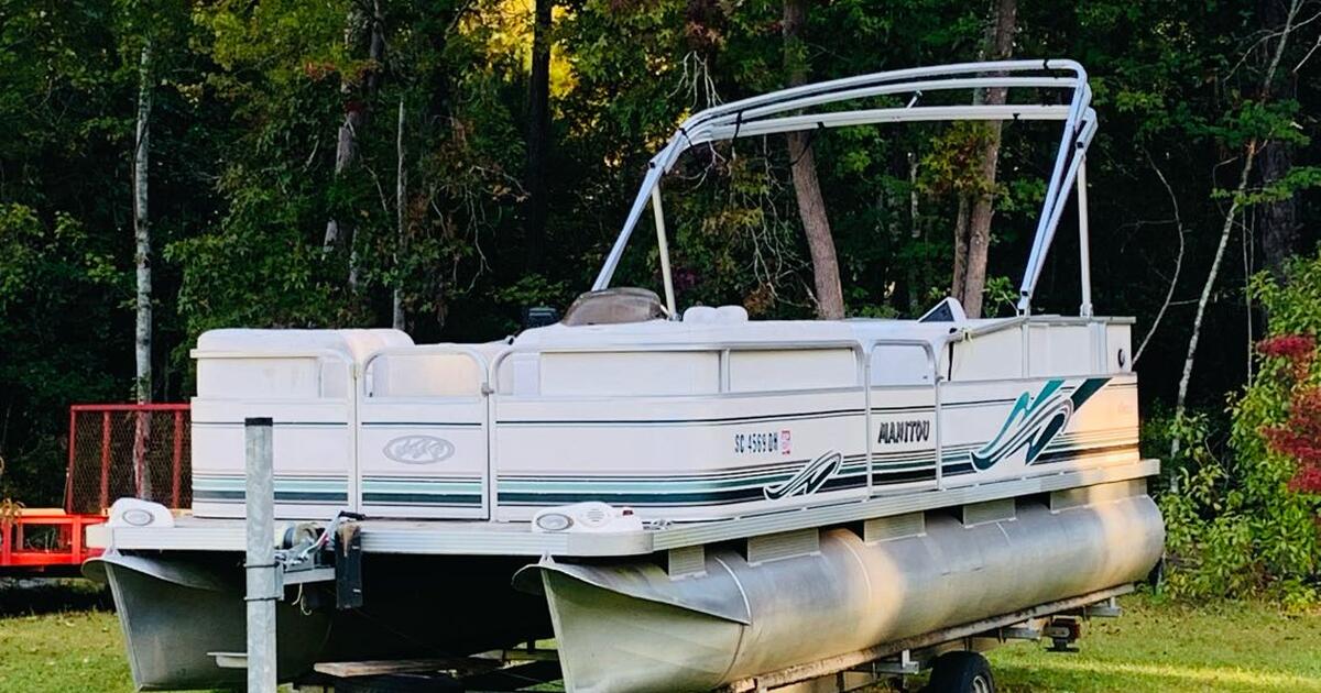 2003 Manitou Oasis Pontoon for 11000 in Myrtle Beach, SC For Sale