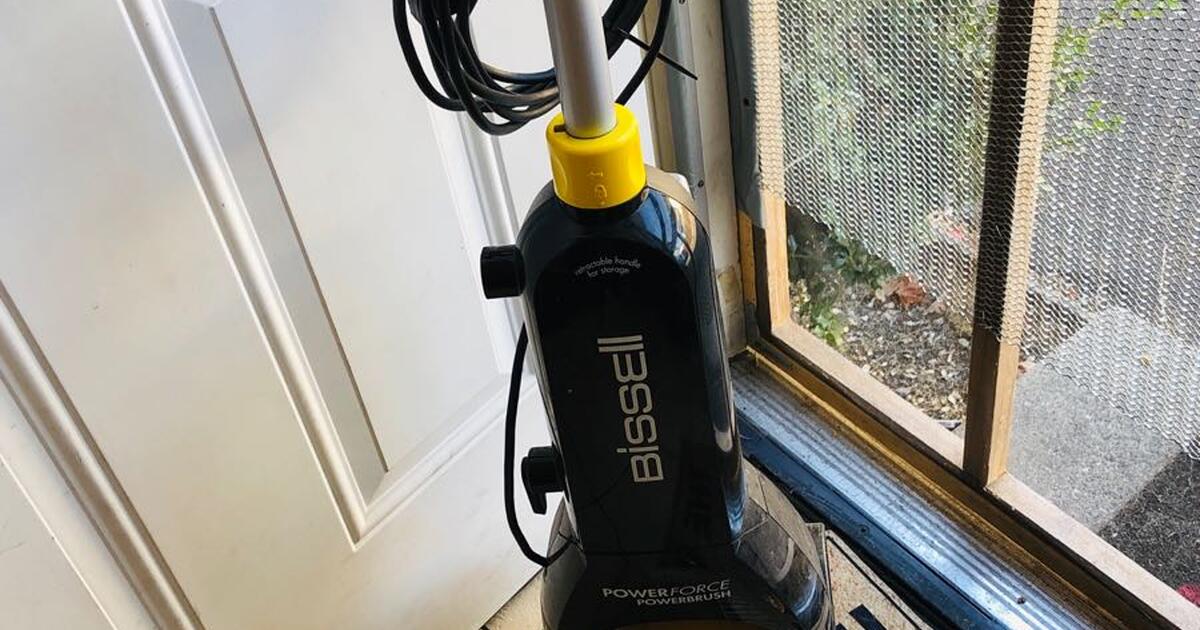 Bissell Powerforce Powerbrush Carpet Shampooer for 40 in Santa Rosa