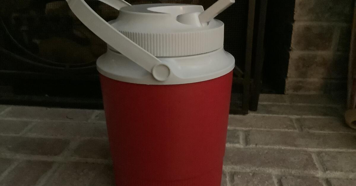 Cruche à Eau Rubbermaid 1/2 Gallon Vintage – Bleu Foncé – Fabriquée Aux USA