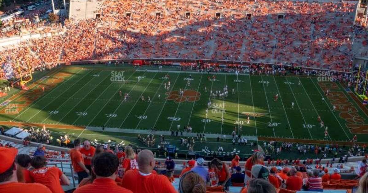 CLEMSON NOTRE DAME W/PARKING PASS for $125 in Simpsonville, SC | For ...