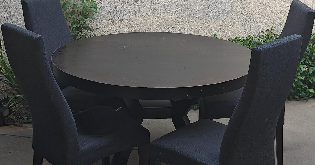**Used** Round Dining Table With Four Seats for Free in Rancho Cordova ...