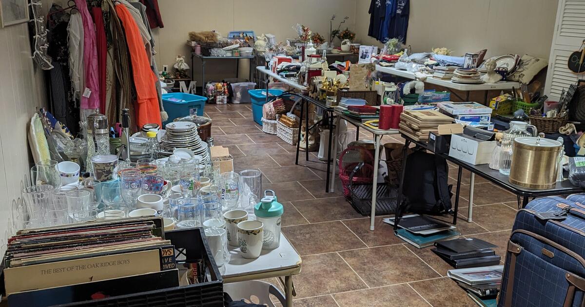 Garage/basement Sale. June 1, 94 Pm for 1 in Kettering, OH For Sale