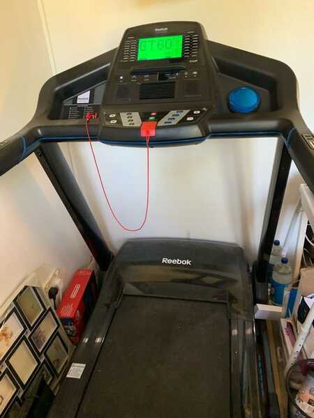 Reebok GT60 Treadmill £350 In Iver, Engl& | For Sale & Free — Nextdoor
