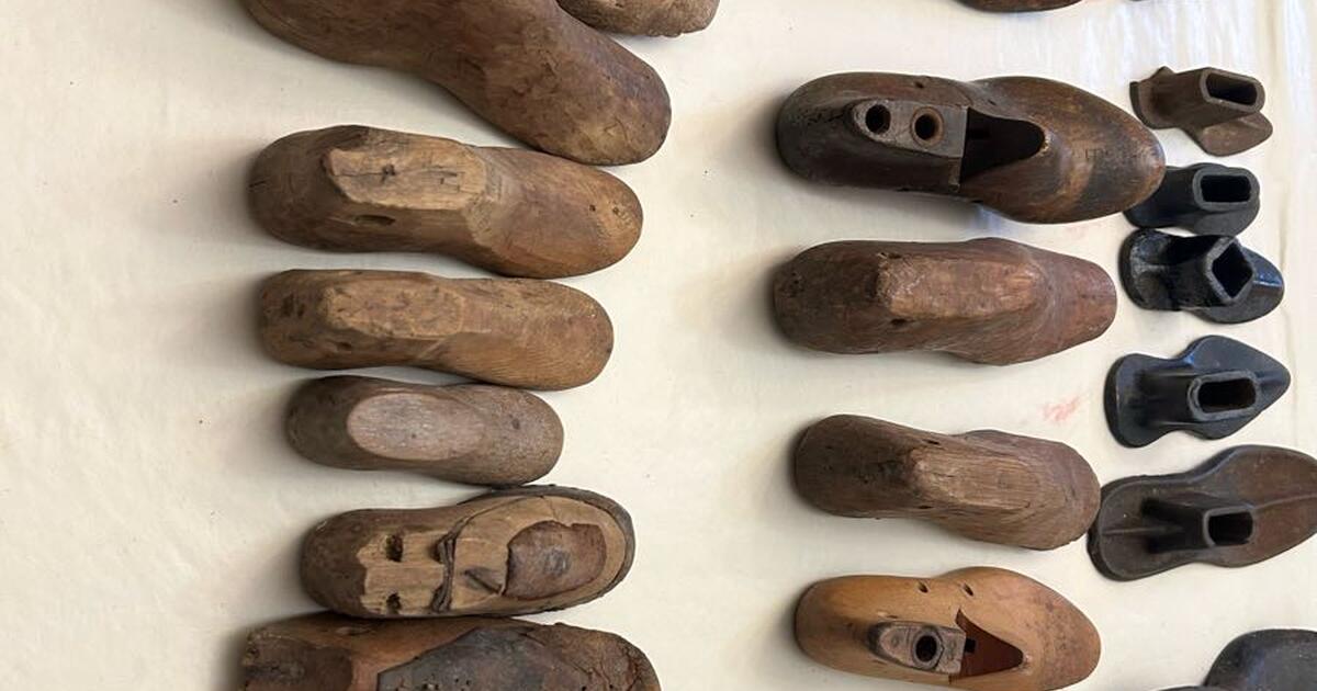 Old shoe lapse. for 100 in Kissimmee, FL Finds — Nextdoor