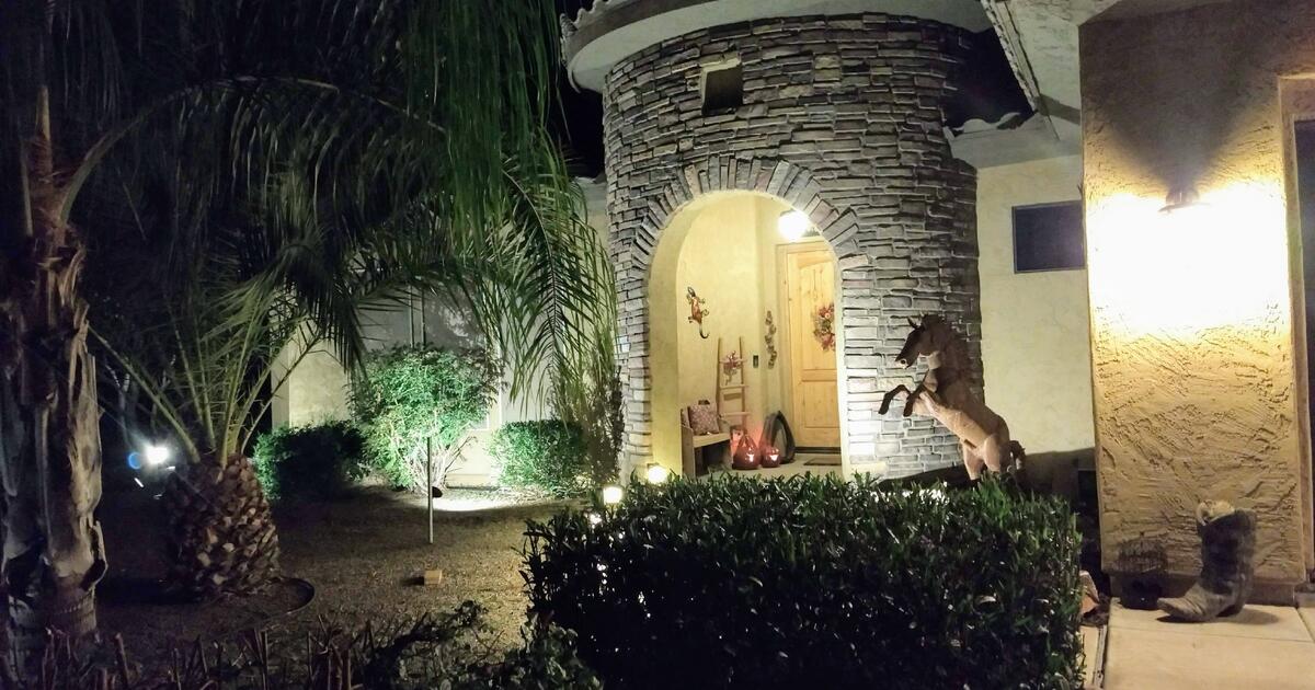 4 bedroom home with Horse Property! for 695000 in Wittmann