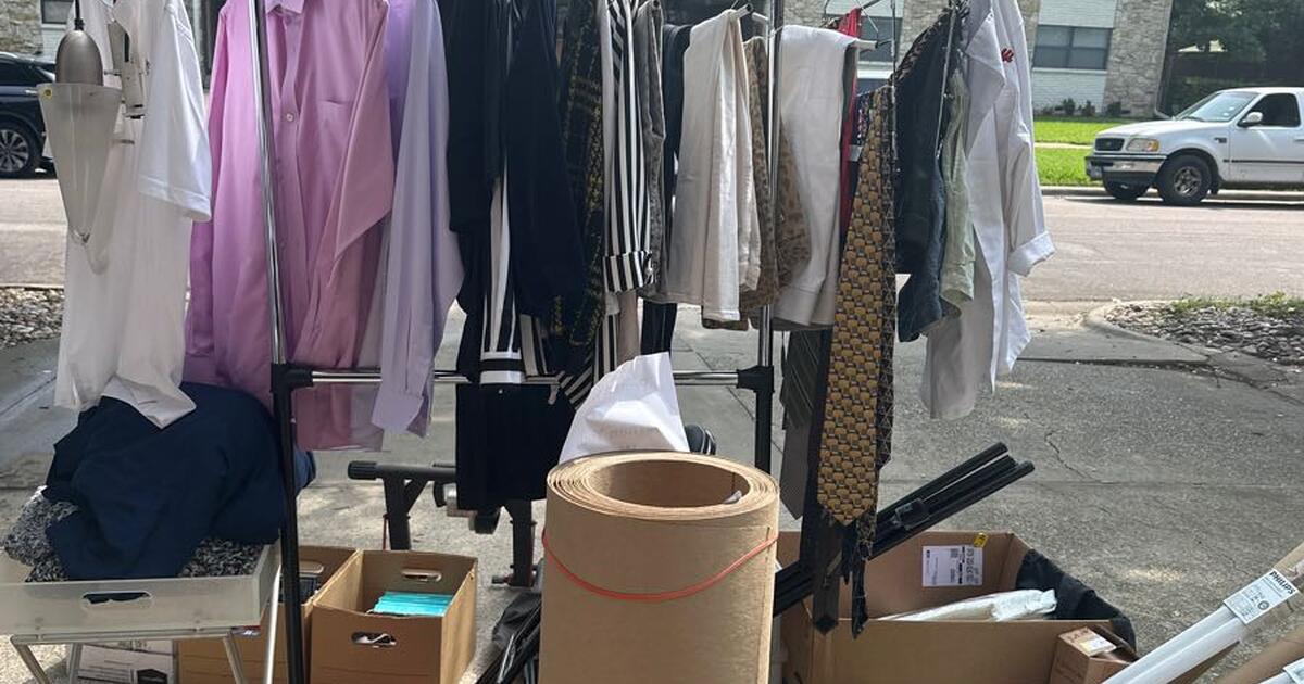 Garage sale leftovers come pick up today for Free in Dallas, TX For