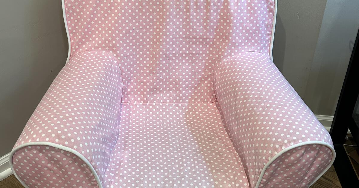 Pottery Barn Kids Anywhere Chair Light Pink Pin Dot for 20 in Shawnee, KS For Sale & Free