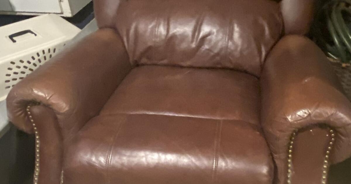 Leather or Fake Leather Recliner for Free in Sun Lakes, AZ Finds