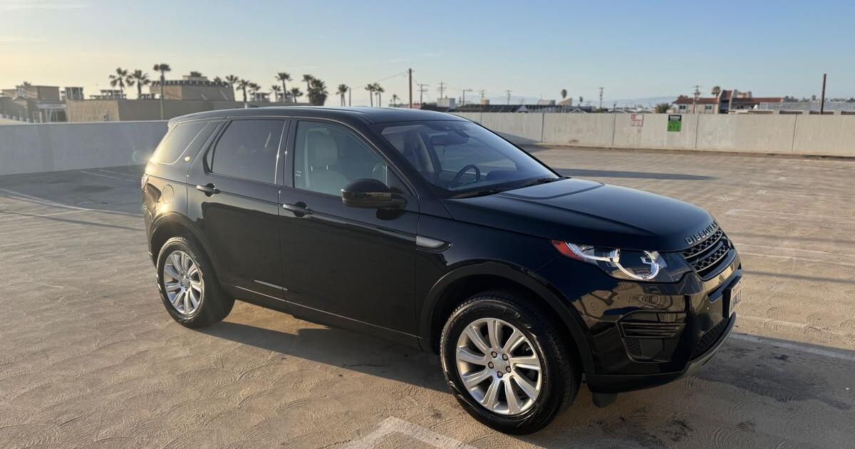2018 Land Rover Discovery Sport SE 4x4 AWD for 21900 in Hermosa Beach