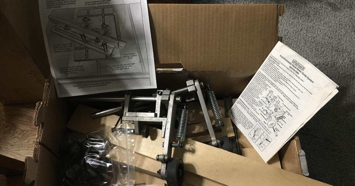 MultiFamily Garage Sale, 7908 Roseland Dr, Urbandale for 123 in