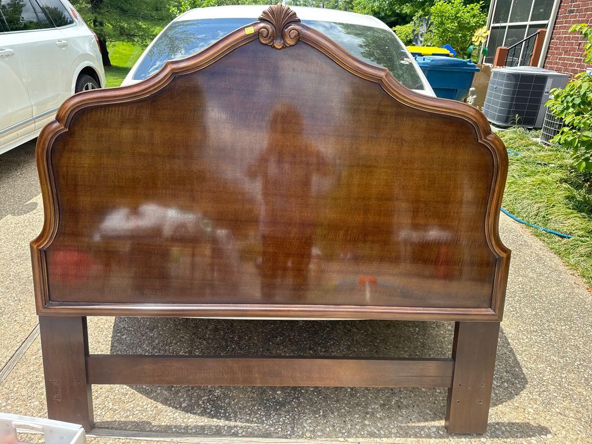 Henredon Queen headboard and metal frame for 30 in Louisville, KY