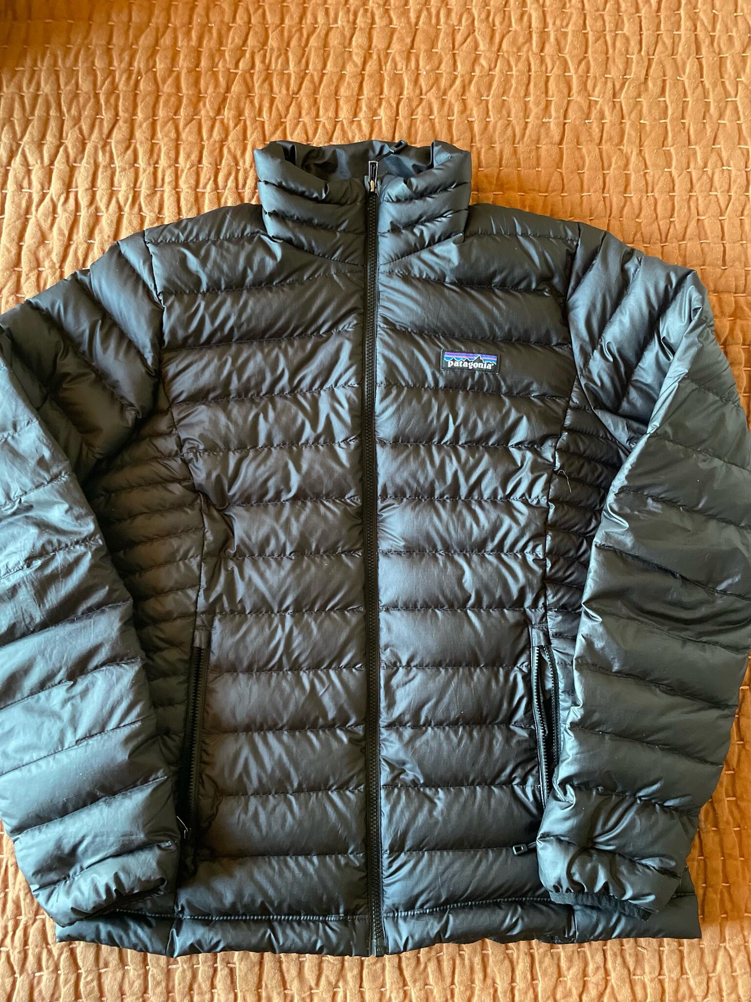 Patagonia Women's Down Sweater Jacket $150.00 for $150 in Seattle, WA ...