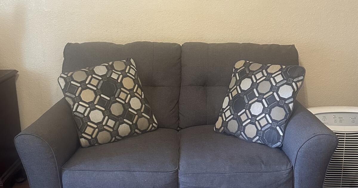 Loveseat for 300 in Tucson, AZ For Sale & Free — Nextdoor