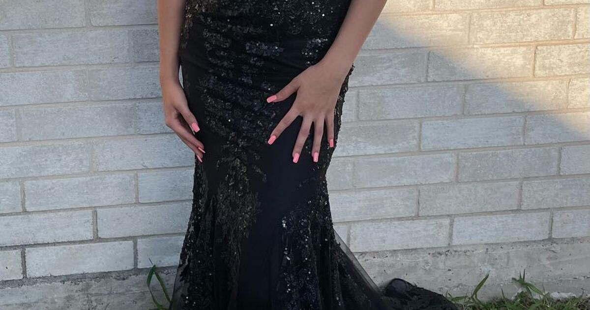 Prom dresses for 200 in McAllen, TX For Sale & Free — Nextdoor