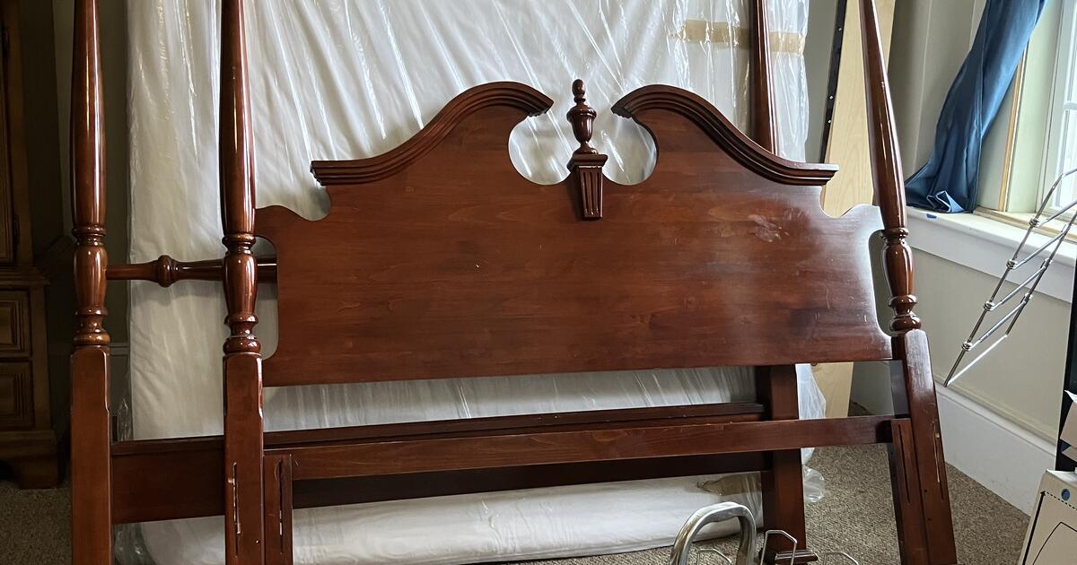 World's Longest Yard Sale Alexian Village, Signal Mountain for 12345