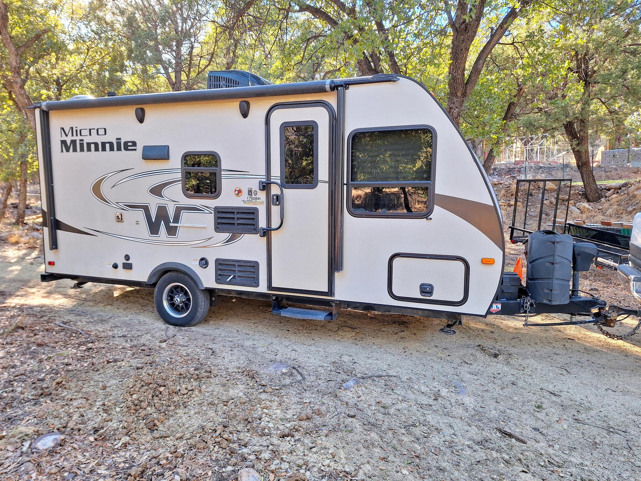 2019 Micro 2019 Mini Winnebago Travel Trailer 17' Like New for $15999 ...