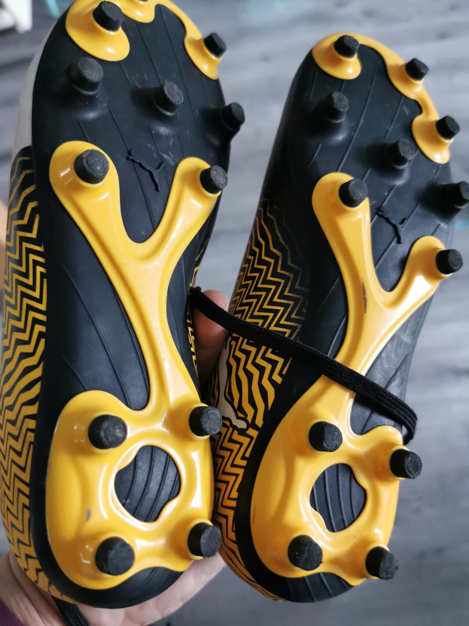 Voetbalschoenen Maat 33 Zgan Voor 8 € In Nijmegen, GL | Gratis/Te Koop —  Nextdoor