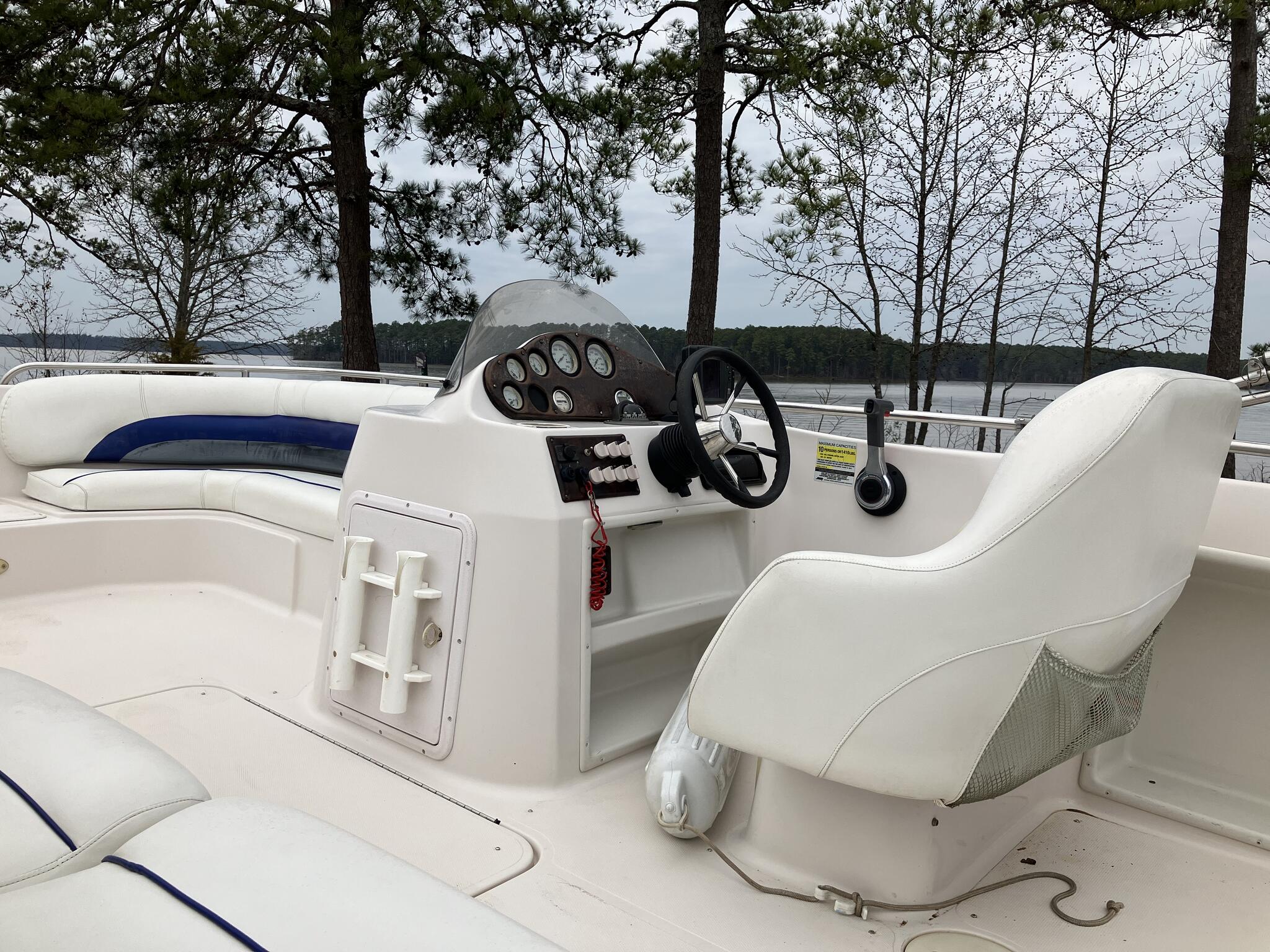 Hurricane Deck Boat for 8000 in Mc Cormick, SC For Sale & Free