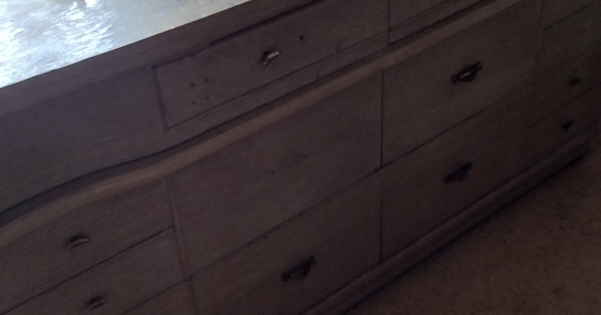Large Dresser for Free in Syracuse, NY For Sale & Free — Nextdoor