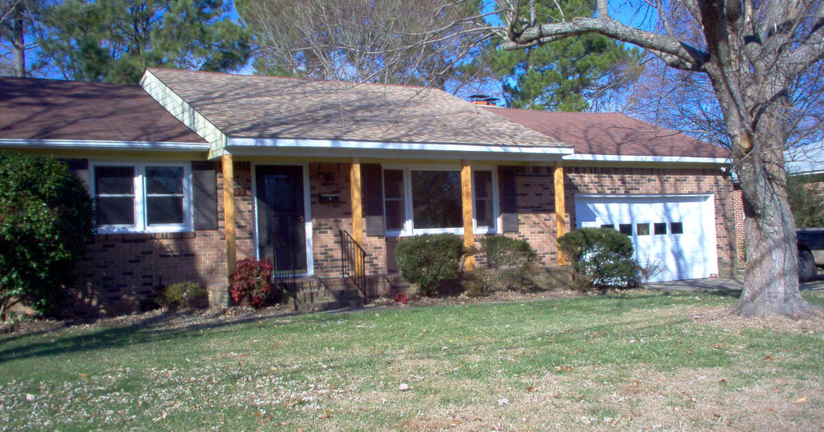 Brick Ranch Lake Smith Terrace for 399900 in Virginia Beach, VA