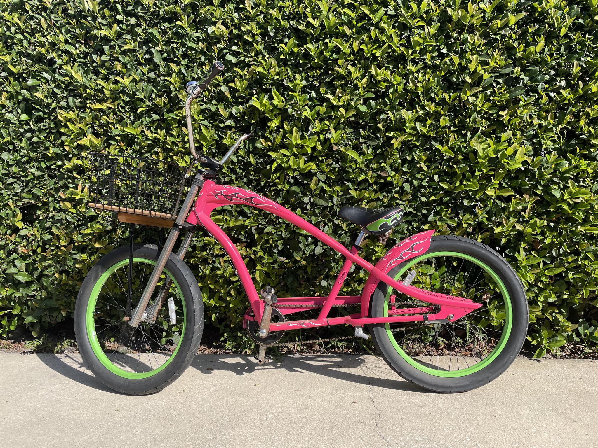 diamondback electric bicycle Union 2 #HydrationTubecovers Battery:48V/14Ah Battery and Charger A Comical Cartoon Shows