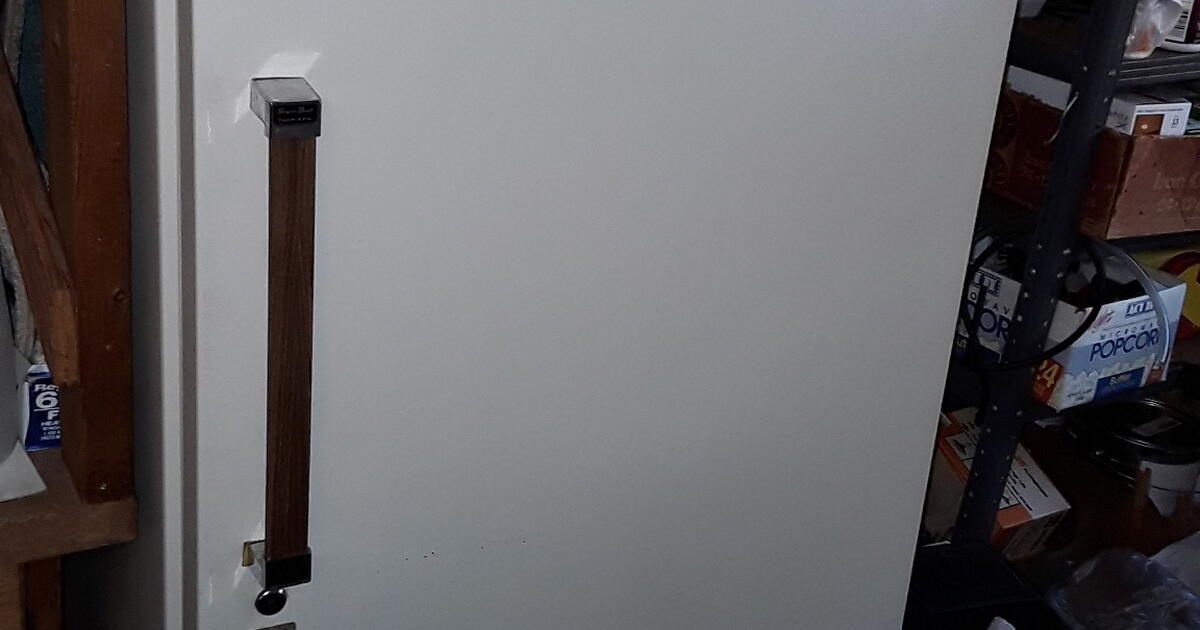 Kenmore upright freezer (defrost heater broken) for Free in