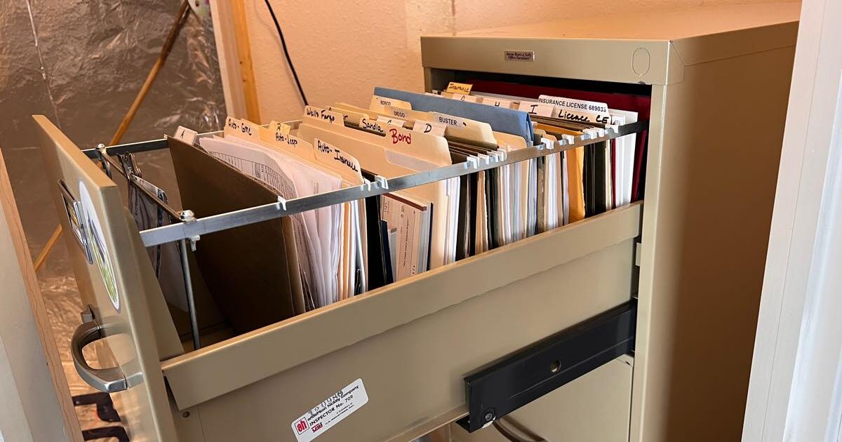 Large filing for 100 in Albuquerque, NM Finds — Nextdoor