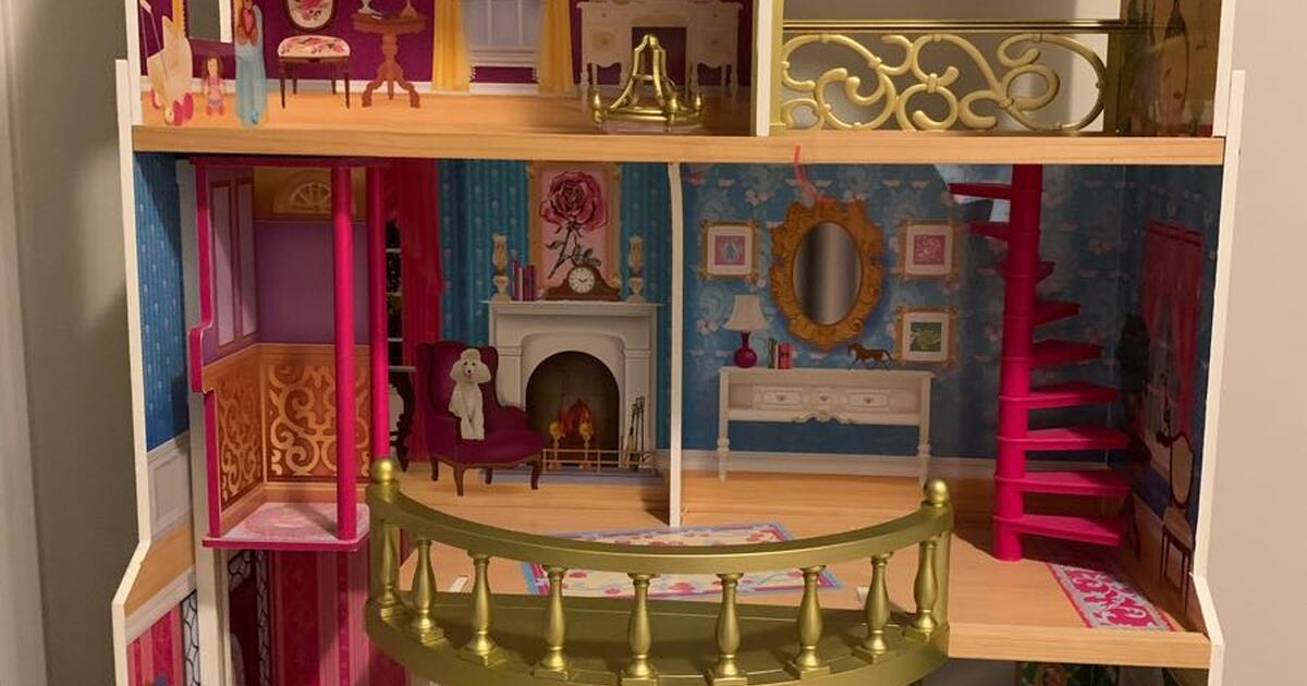 Dollhouse for Free in Advance, NC For Sale & Free — Nextdoor
