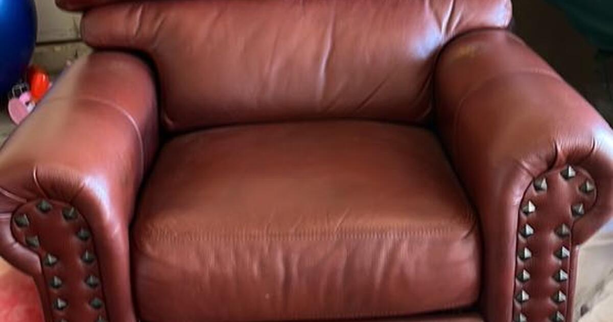 Leather Recliner for 175 in Glendale, AZ Finds — Nextdoor