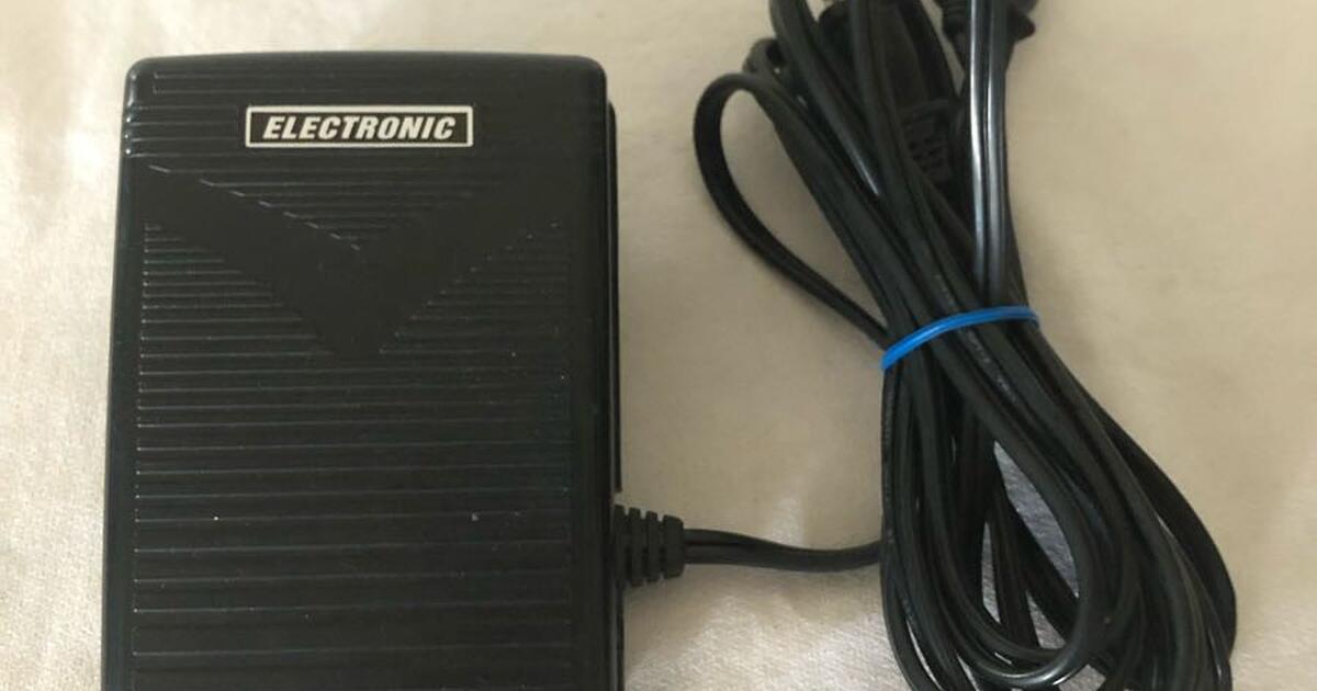 Electronic Model 4C316B Sewing Machine Foot Pedal Controller Speed