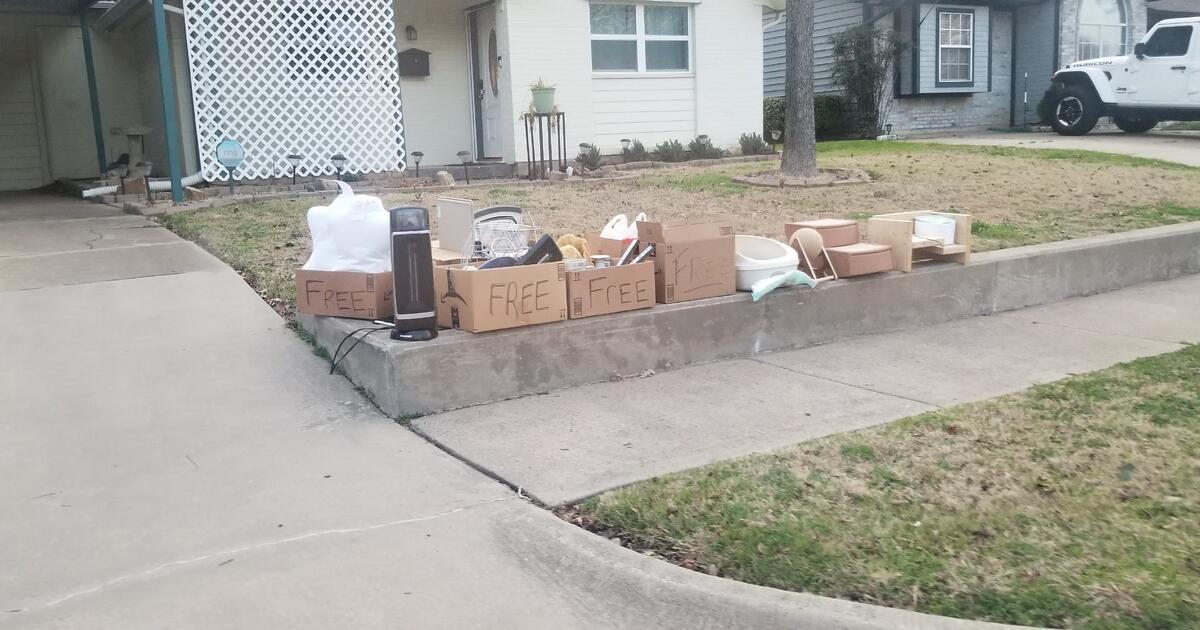 Saw On S Shore & Crestwood Lewisville for Free in West Paducah, KY