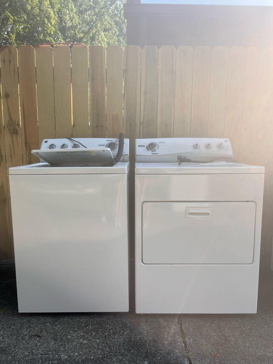 Whirlpool Kenmore HD Washer & Dryer (electric) for 250 in Akron, OH