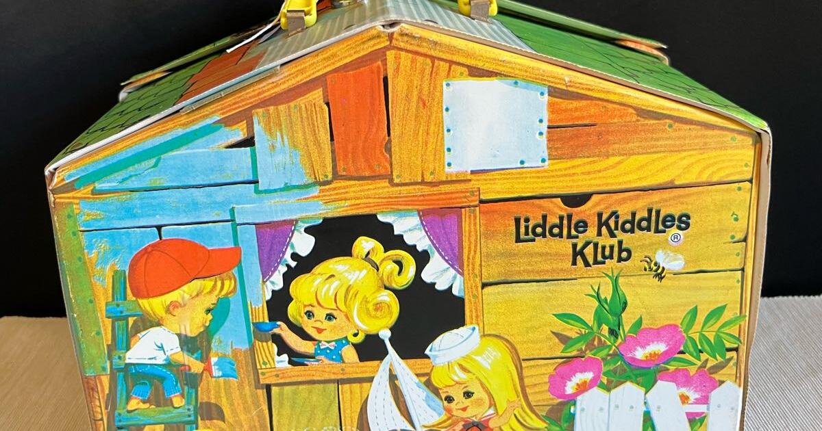 Liddle Kiddles Klub House Little Kiddle Klub Carry House 1965 Mattel