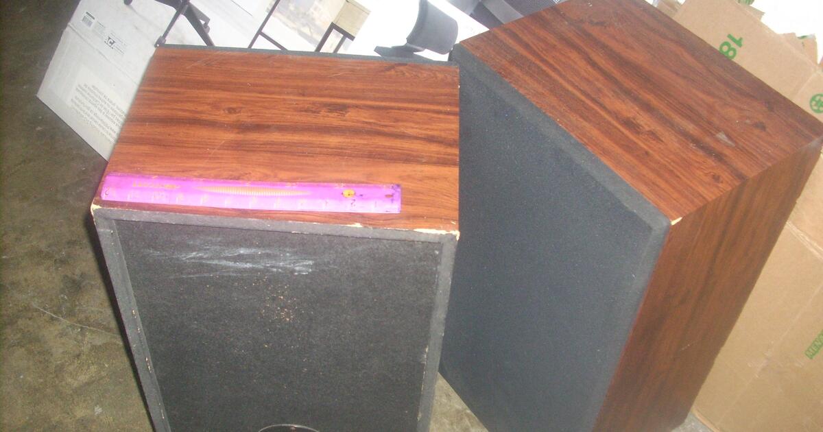 Retro Floor Speakers. for Free in Redondo Beach, CA For Sale & Free