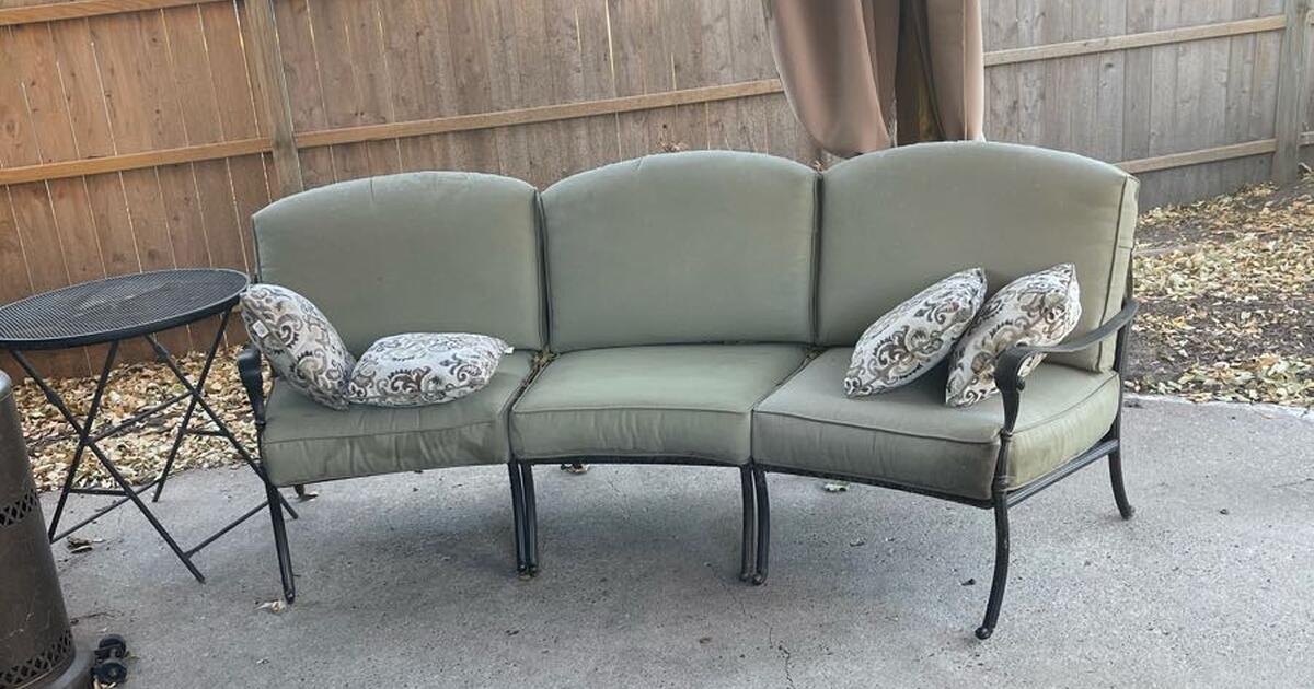 Free outdoor sofa and loveseat for Free in Minneapolis, MN For Sale