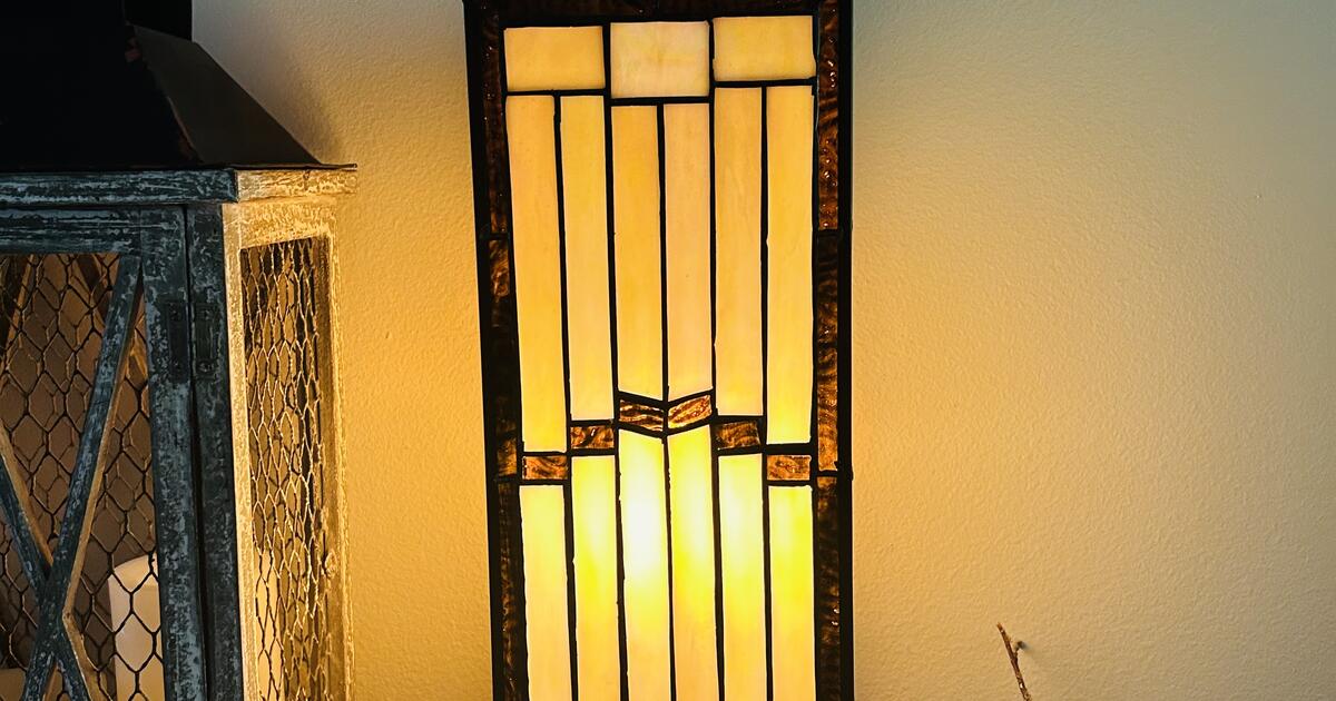 Mission Style Rectangular Stained Glass Table/Desk/Accent Lamp for 85 in Hendersonville, NC