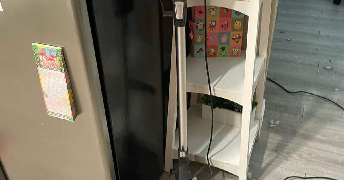 Shark vacuum cleaner for Free in Dunedin, FL For Sale & Free — Nextdoor