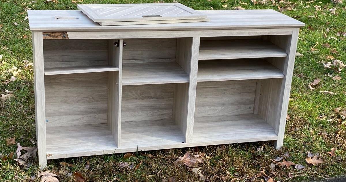 Free TV Stand for Free in Greensboro, NC For Sale & Free — Nextdoor