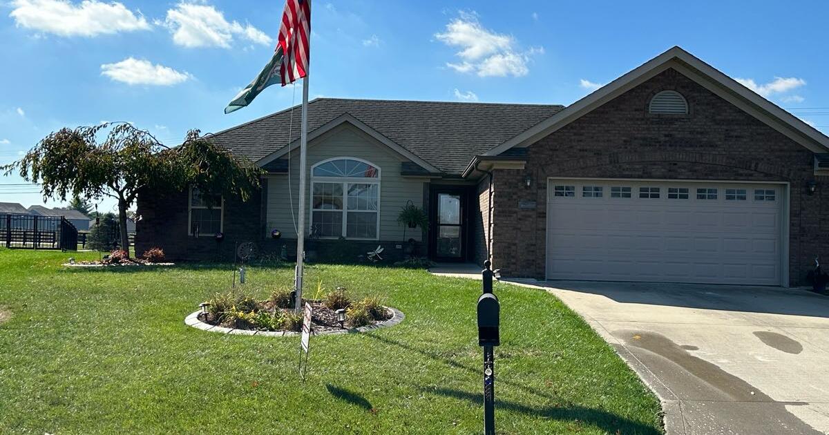 5410 Hawthorn Glen HOUSE for Sale for 289000 in Charlestown, IN For