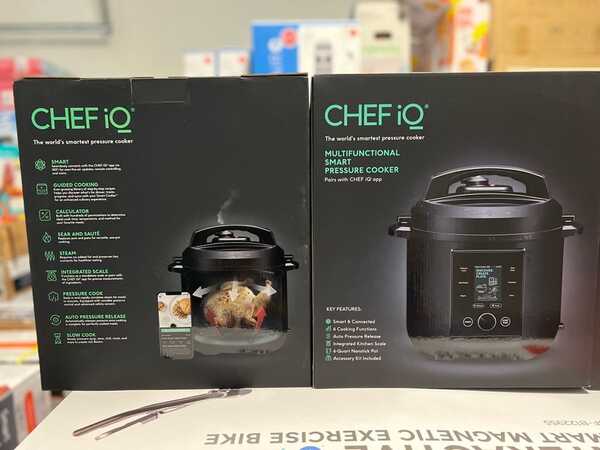 iQ Black 6 Qt Multi-Functional WIFI Smart Pressure Cooker slow cooker