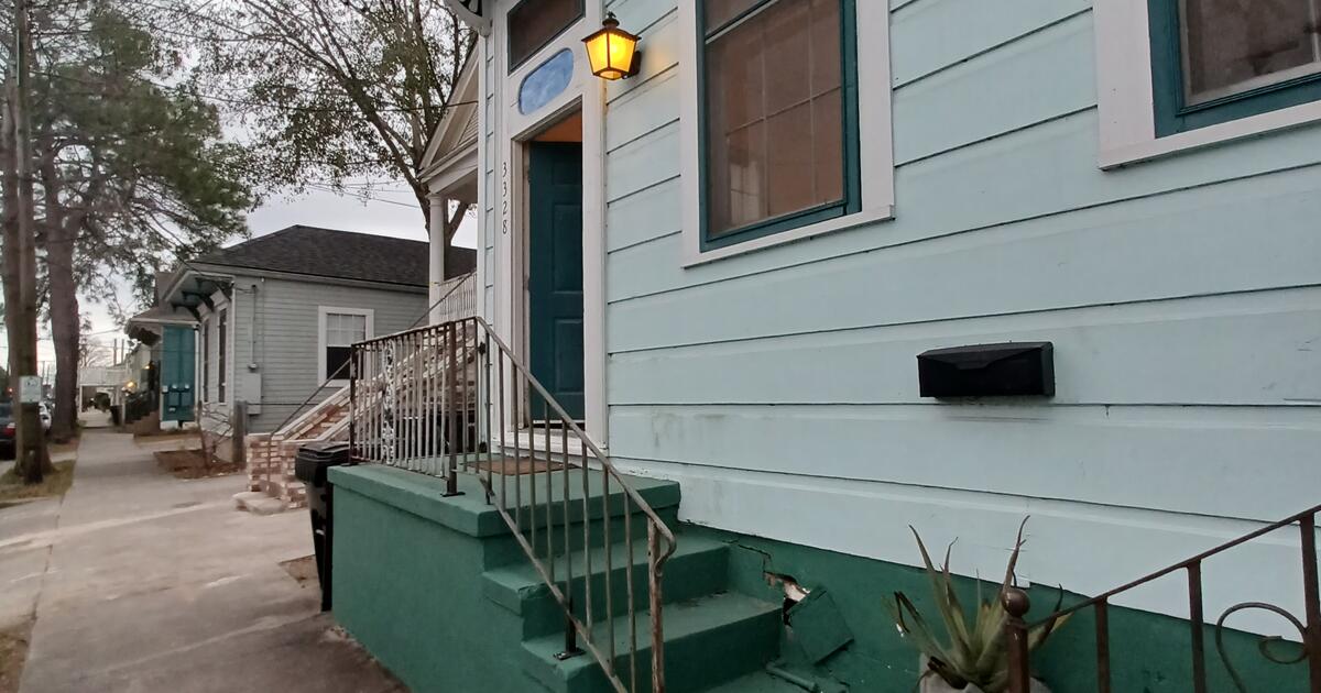 House for rent on St Philip just off the Bayou. 1 Bedroom for 1200 in