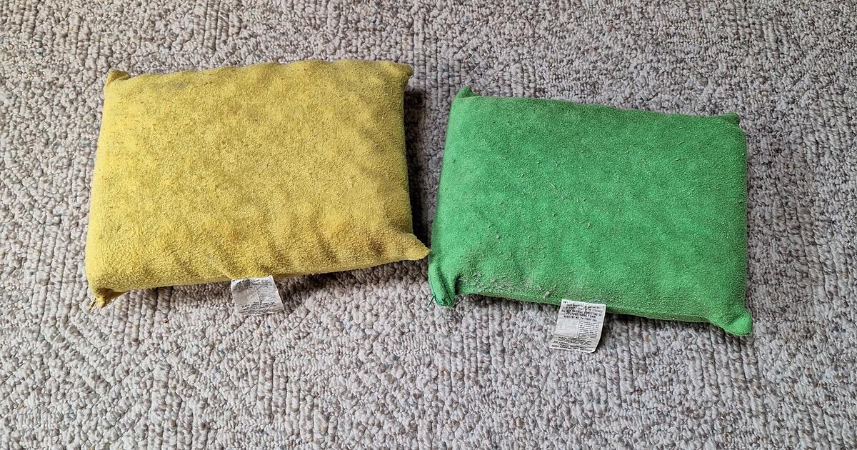 PILLOWS for 2 in Burlington, WI Finds — Nextdoor