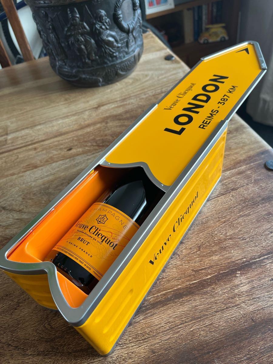 VEUVE CLICQUOT ORANGE LABEL BRUT – Wilibees Wines & Spirits