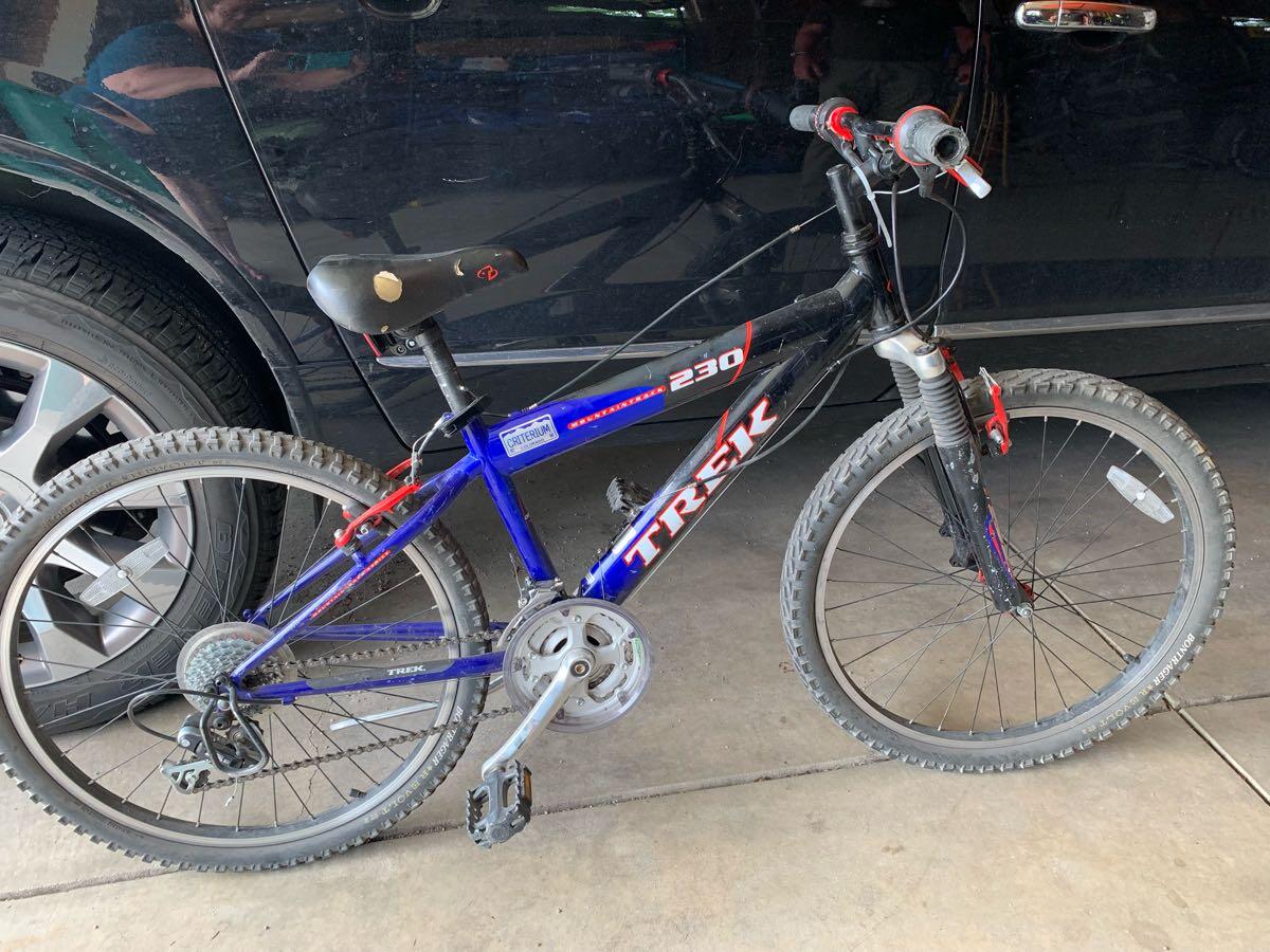 Trek Mountain Track 230 Mountain Bike 