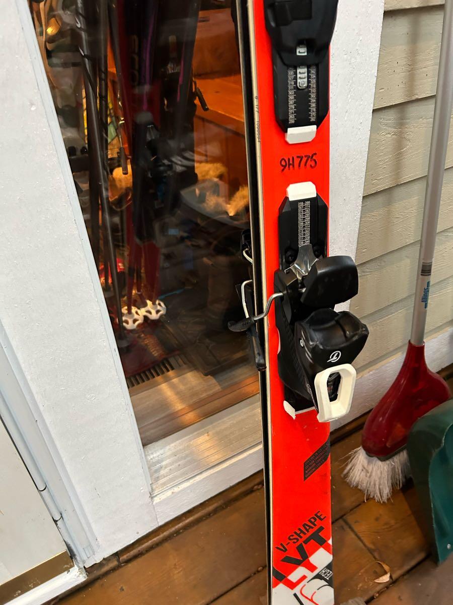 Head downhill skis for 100 in Birmingham, MI For Sale & Free — Nextdoor