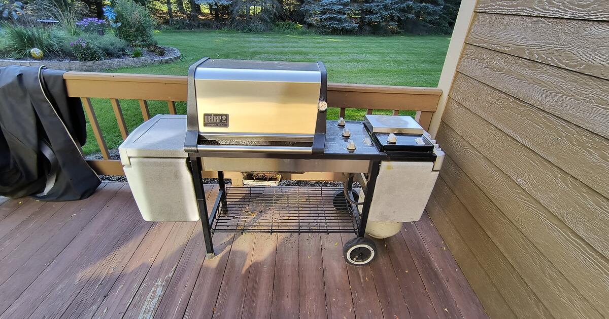 Weber Genesis Gold Grill for Free in Dousman, WI For Sale & Free