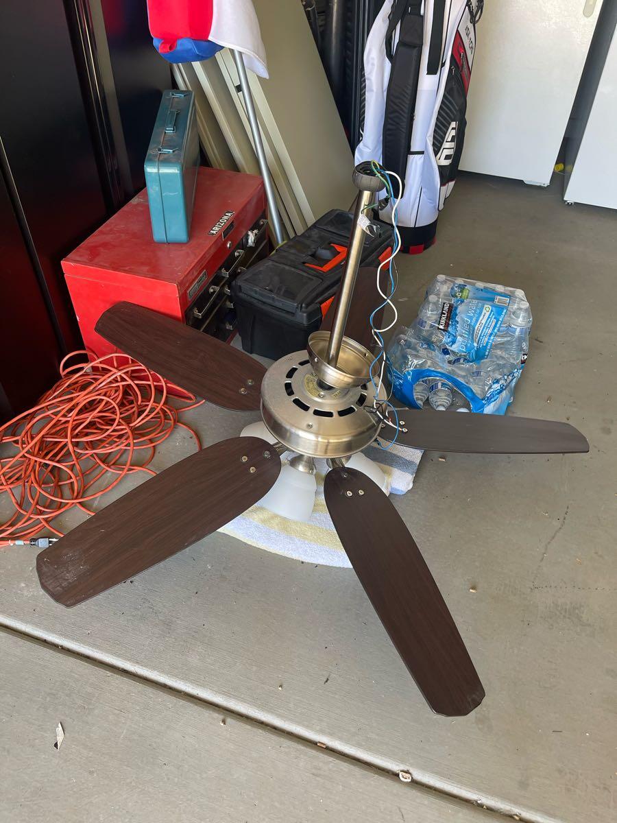 Ceiling Fan 52 With Down Rod Free