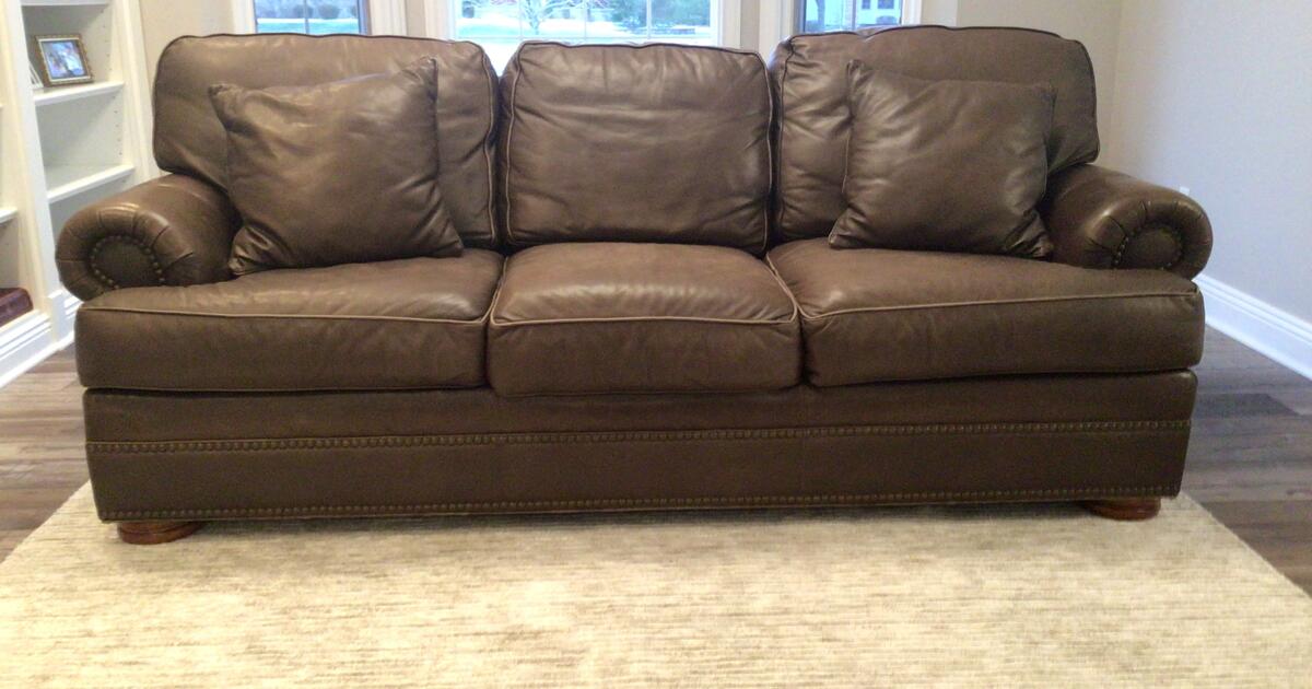 Thomasville sofa for 350 in Solon, OH For Sale & Free — Nextdoor